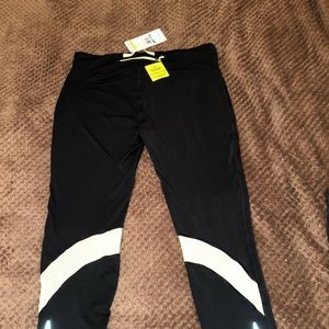 Under Armor NWT Large compression workout pants